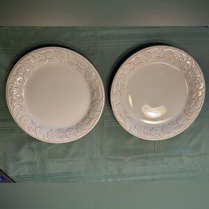 2 Longaberger Vintage Vine 11” Dinner Plates EUC